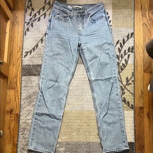 Levi’s Women's Low Pro Straight Jeans